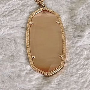 Kendra Scott Rose Gold Reid Necklace in Peach